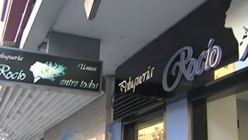 Rocío inaugura su peluquería en Torremolinos