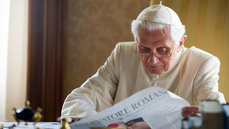 A un año de su histórica renuncia, Benedicto XVI no se arrepiente de su decisión