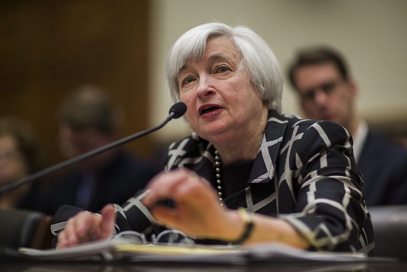 Yellen sigue la senda de Bernanke y recortará las compras de activos si la economía mejora