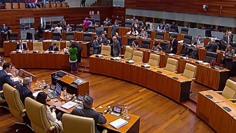 El Parlamento de Extremadura aprueba pedir al Gobierno que no avance en la reforma del aborto