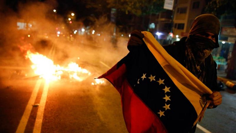 Maduro lanza un Plan de Pacificación mientras continúan las protestas en Venezuela