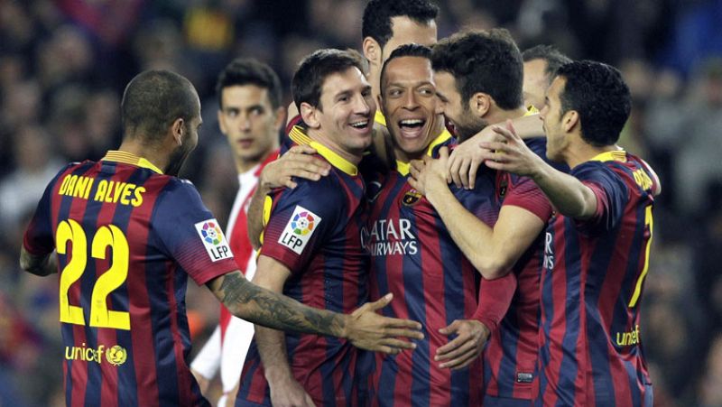 Messi e Iniesta castigan la insolencia del Rayo