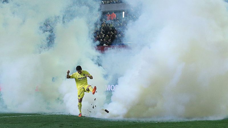 Un bote de humo empaña la victoria del Celta en Villarreal