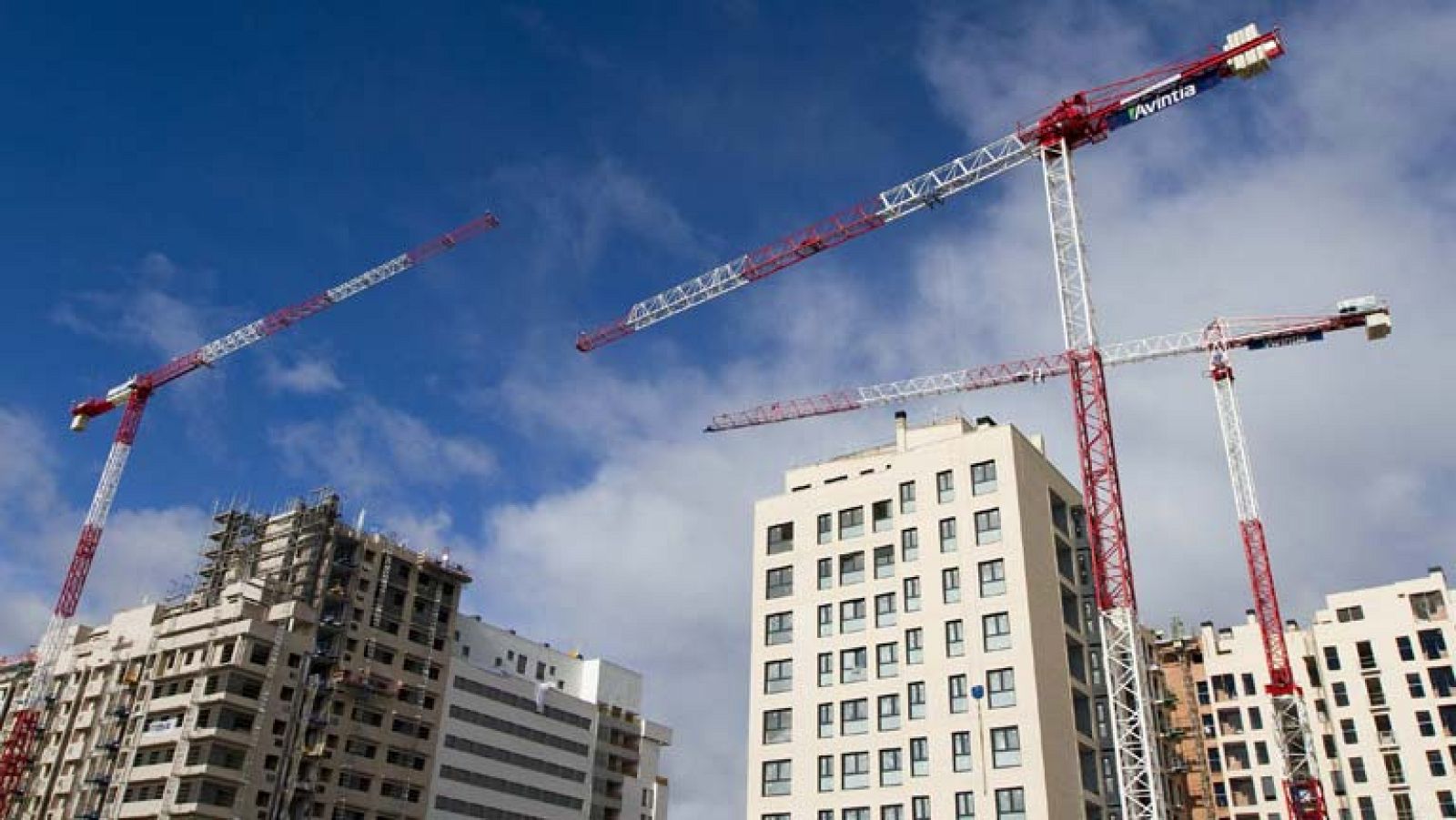 El mercado inmobiliario se estabiliza ligeramente en 2013