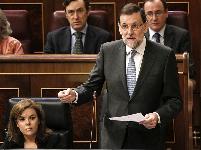 Rajoy: "Ahora toca" bajar los impuestos y favorecer a las familias y el ahorro