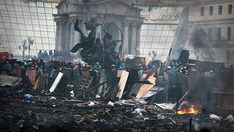 Yanukóvich y la oposición ucraniana declaran una tregua para encontrar una salida pacífica a la crisis