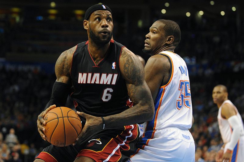 LeBron James lidera al 'Big Three' de los Heat en su victoria sobre los Thunder