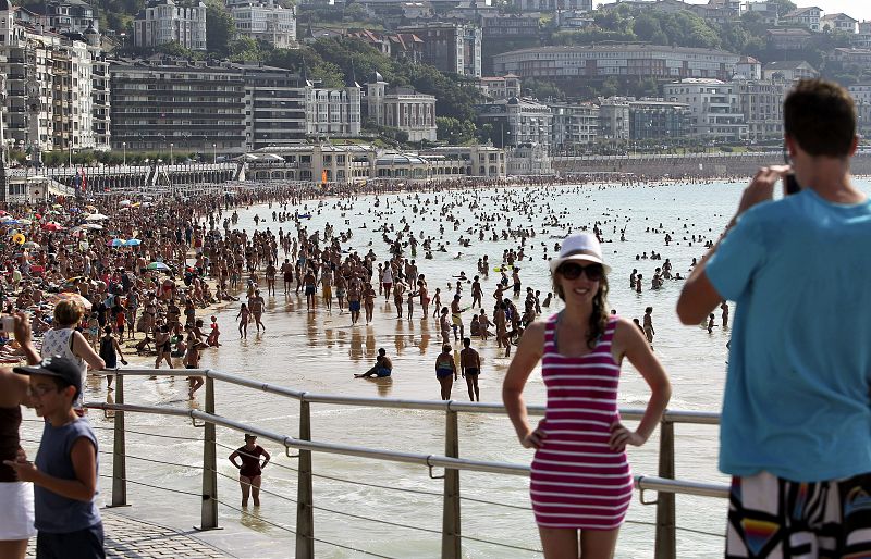 España recibió 3,1 millones de turistas en enero, un 12,3% más que un año antes