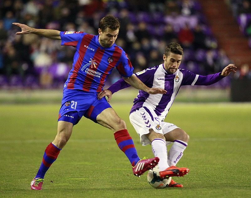 El Valladolid salva un empate ante el Levante