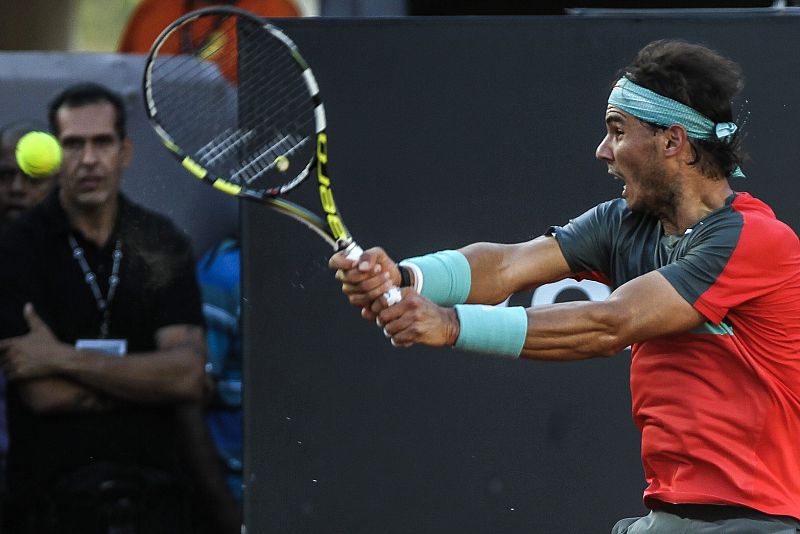Rafa Nadal gana el Abierto de Río de Janeiro por la vía rápida a Alexandr Dolgopolov
