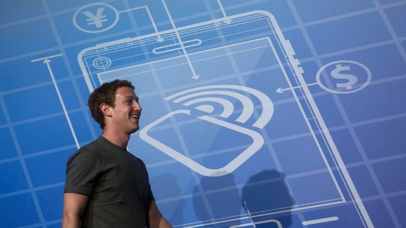 Mark Zuckerberg afirma que WhatsApp vale "mucho más" de 19.000 millones de dólares