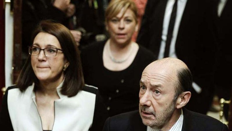 La oposición tilda el discurso de Rajoy de "autocomplaciente" y "alejado de la realidad"