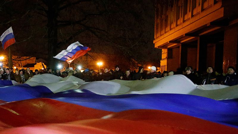 Europa y EE.UU. piden contención a Rusia tras el asalto al Parlamento de Crimea