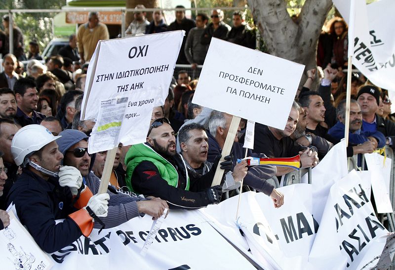 El Parlamento de Chipre rechaza la ley de privatizaciones exigida por la troika
