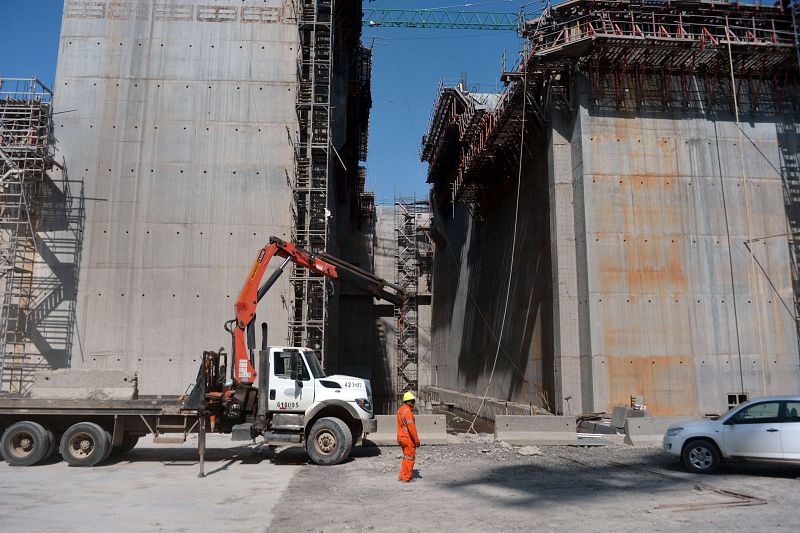 Sacyr pierde 496 millones en 2013 y provisiona 127 millones por las obras del Canal de Panamá