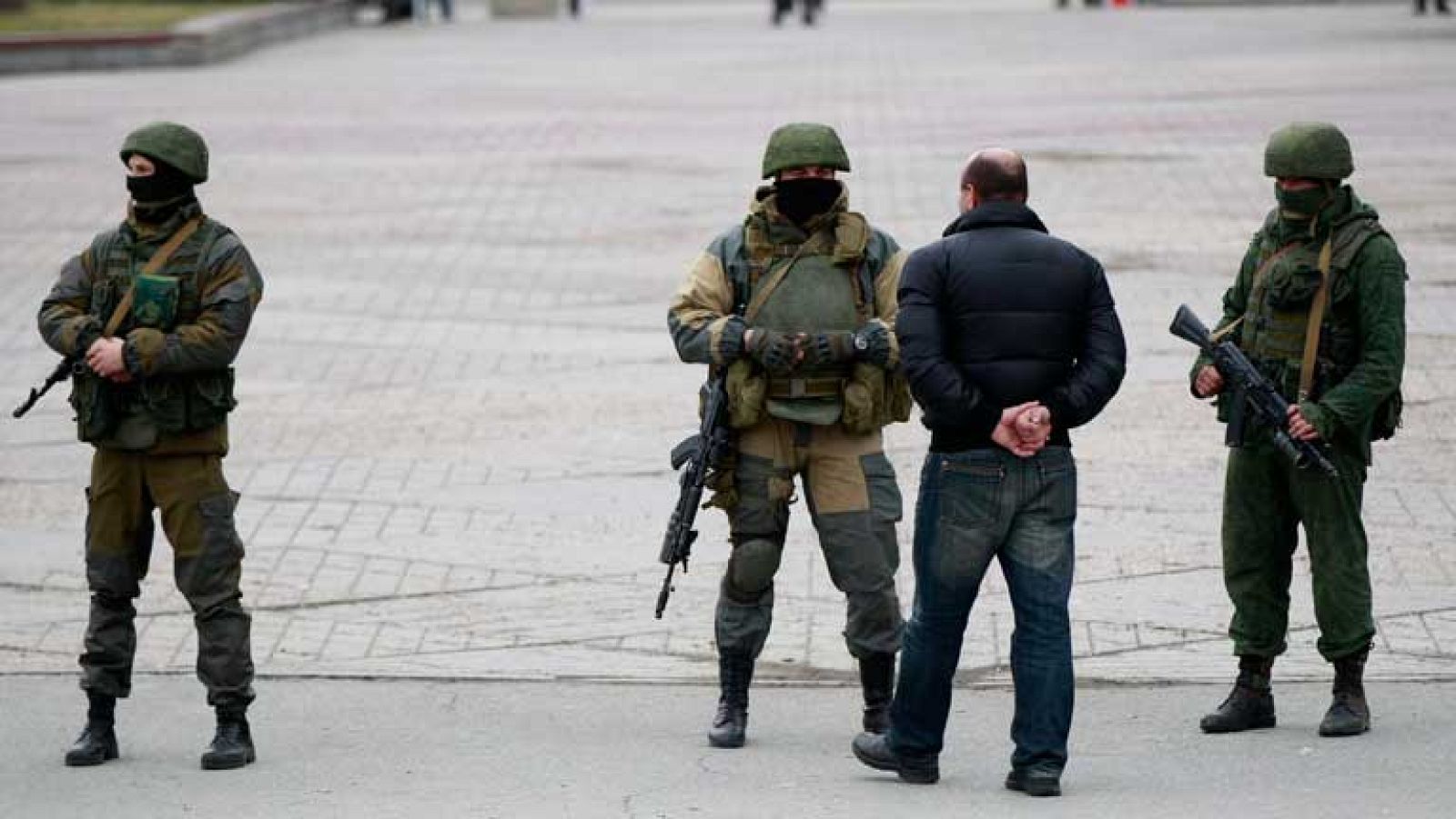 El Gobierno de Kiev califica la presencia rusa en Crimea de declaración de guerra