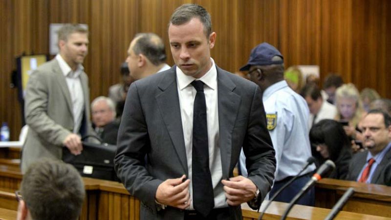 Una testigo que escuchó "fuertes gritos" contradice la versión de Oscar Pistorius