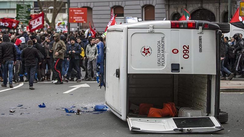 Cuatro detenidos en incidentes en Bilbao durante la Cumbre Económica Mundial