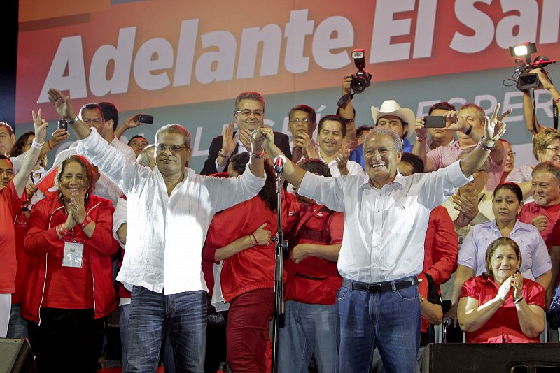Los dos candidatos de las presidenciales de El Salvador se autoproclaman vencedores