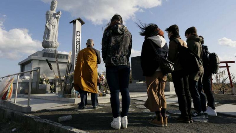 Japón recuerda tres años después a las víctimas del tsunami y de la catástrofe nuclear