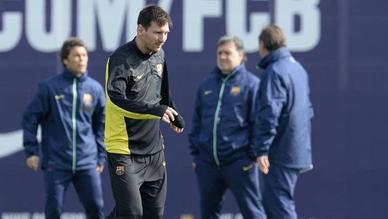 El Barça defiende su renta ante el City, con la amenaza de Agüero