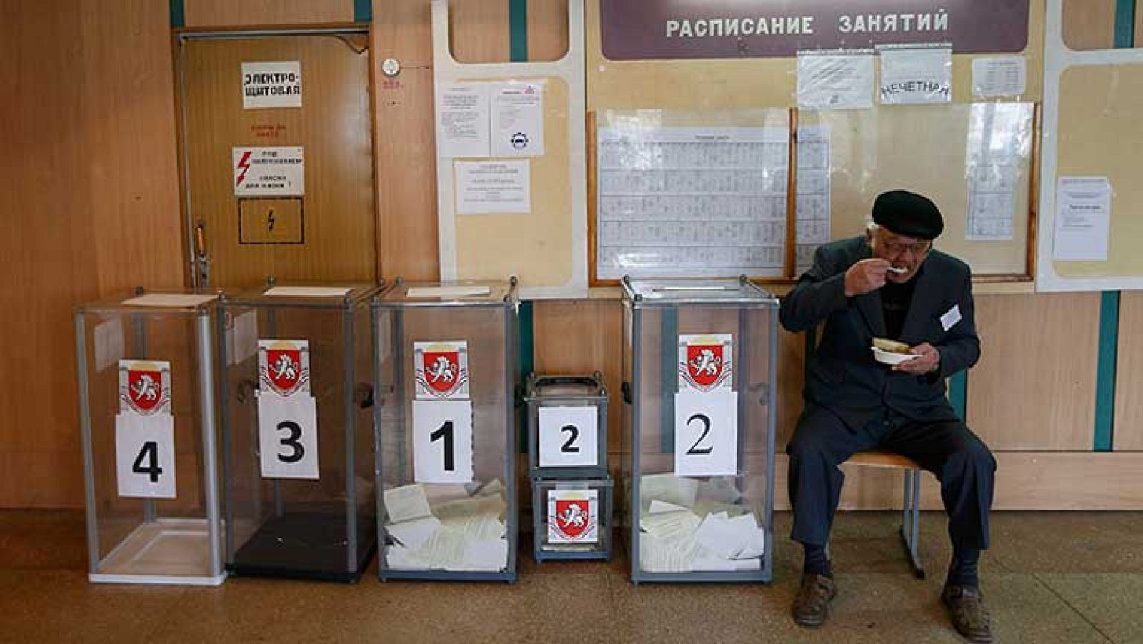 Los crimeos votan en referéndum su posible anexión a Rusia