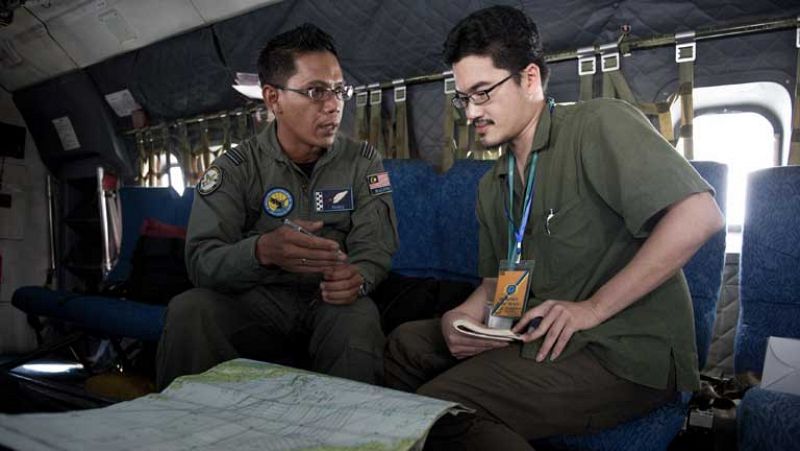Al menos 26 países buscan al avión malasio y cobra fuerza la hipótesis del secuestro
