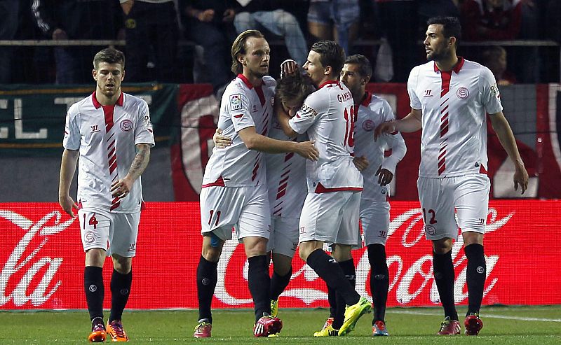 El Sevilla despeja dudas con una goleada al Valladolid