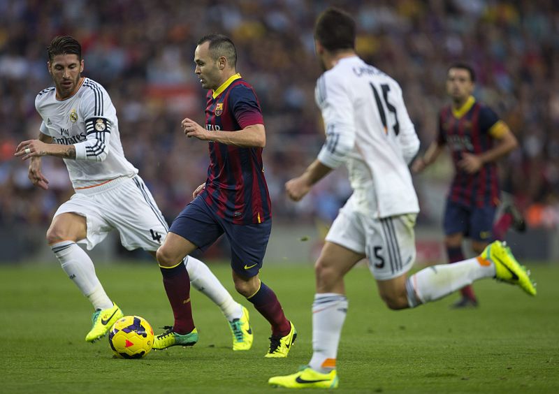 Madrid y Barça llegan al Bernabéu con pocas incógnitas en ataque