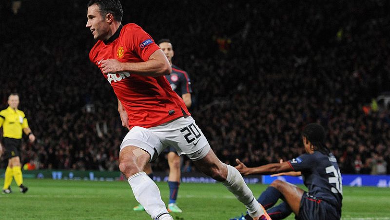 Van Persie acaba con el sueño del Olympiacos en Old Trafford
