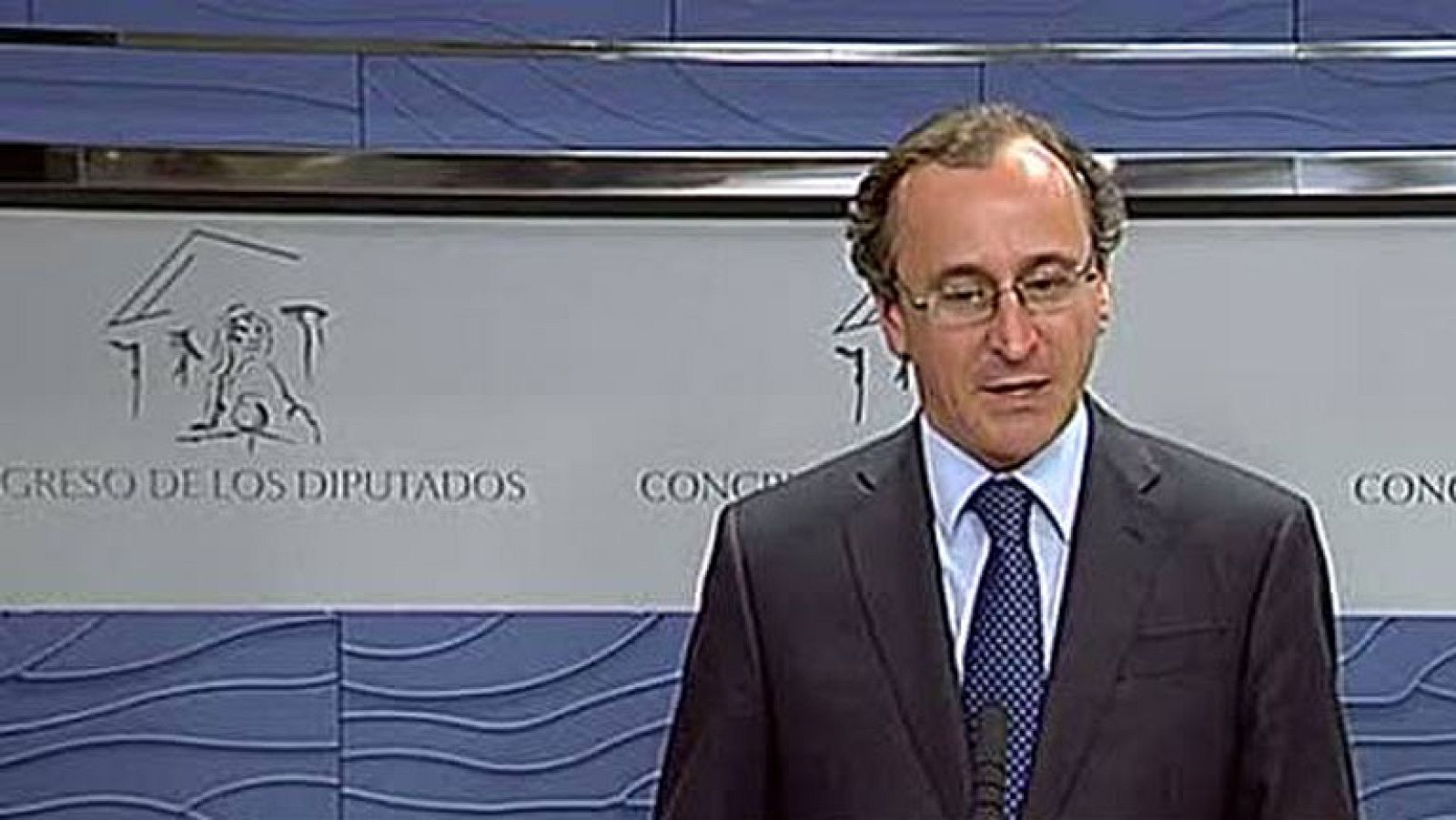 El Gobierno y la oposición acuerdan crear un grupo de trabajo para un plan anticorrupción