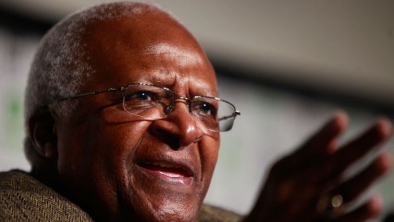 Desmond Tutu pide al Gobierno y ETA avanzar hacia el diálogo y solicita la liberación de Otegi