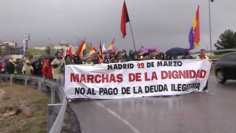 Personas de toda España llegan a pie a Madrid contra los recortes en las 'Marchas de la Dignidad'