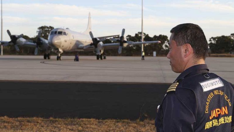 Un satélite francés divisa posibles restos del avión de Malasia desaparecido