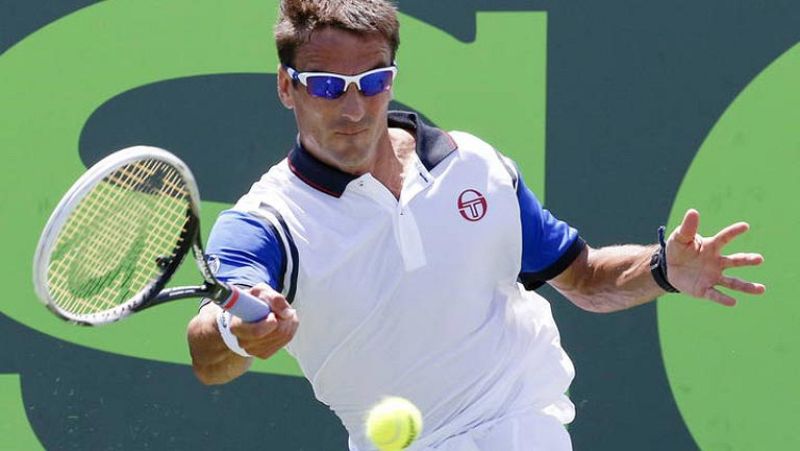 Robredo pasa a octavos en Miami y Feliciano cae ante Murray