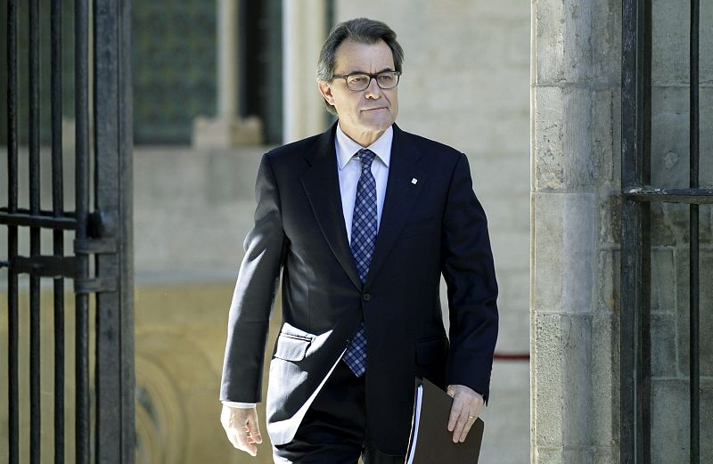 La Generalitat de Cataluña demanda al Gobierno ante el Supremo por el reparto del déficit público