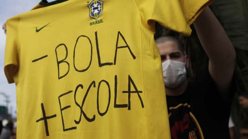 Brasil 2014: el desencanto social tuerce la sonrisa en el país del fútbol