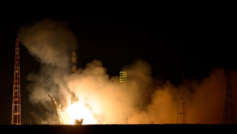 La Soyuz despega con éxito hacia la EEI pero llegará con retraso por un problema técnico