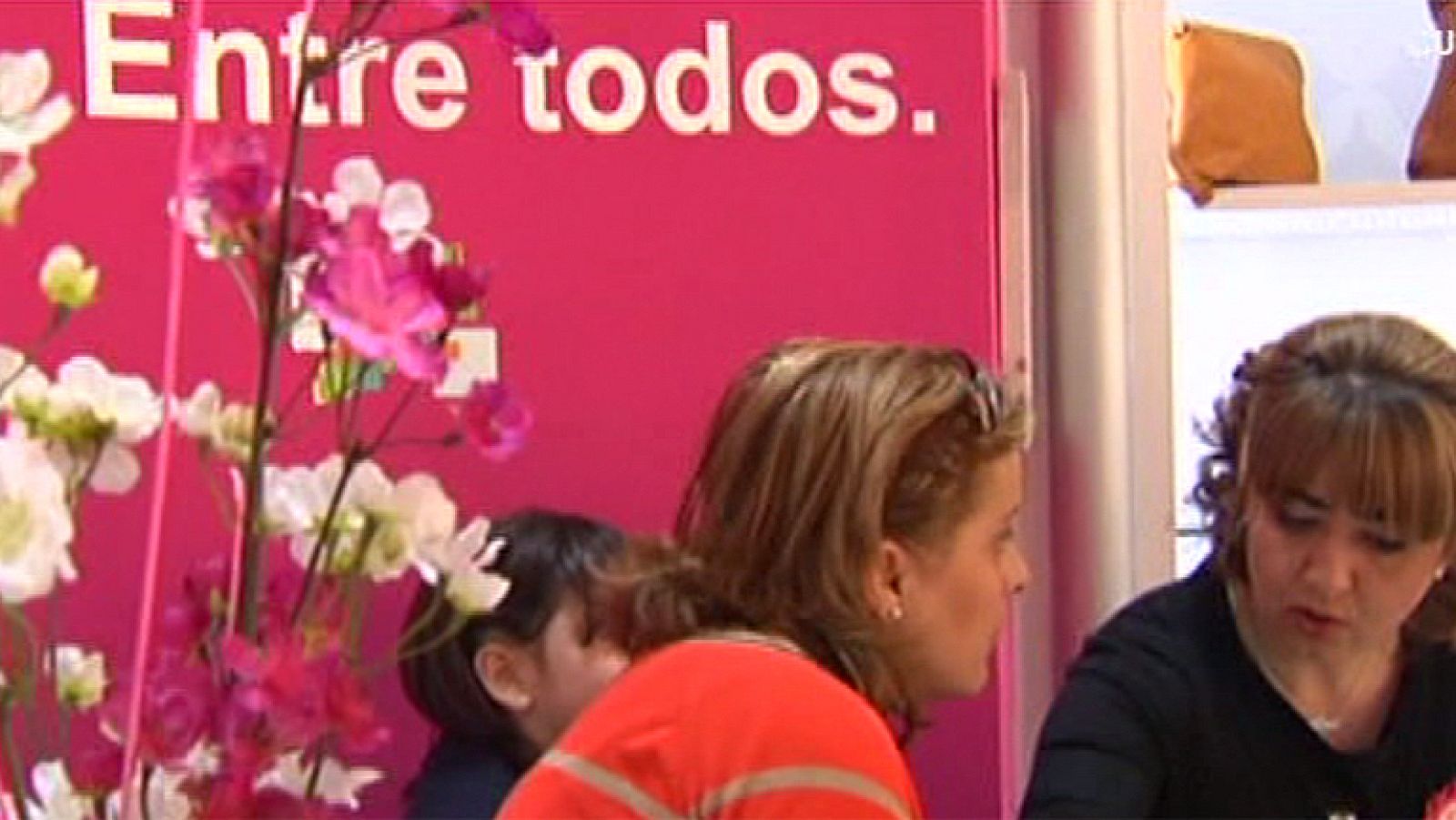 Entre Todos - Ana abre una zapatería