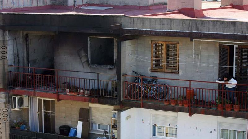 La policía descarta el origen eléctrico del incendio que causó la muerte de cuatro niños en El Vendrell