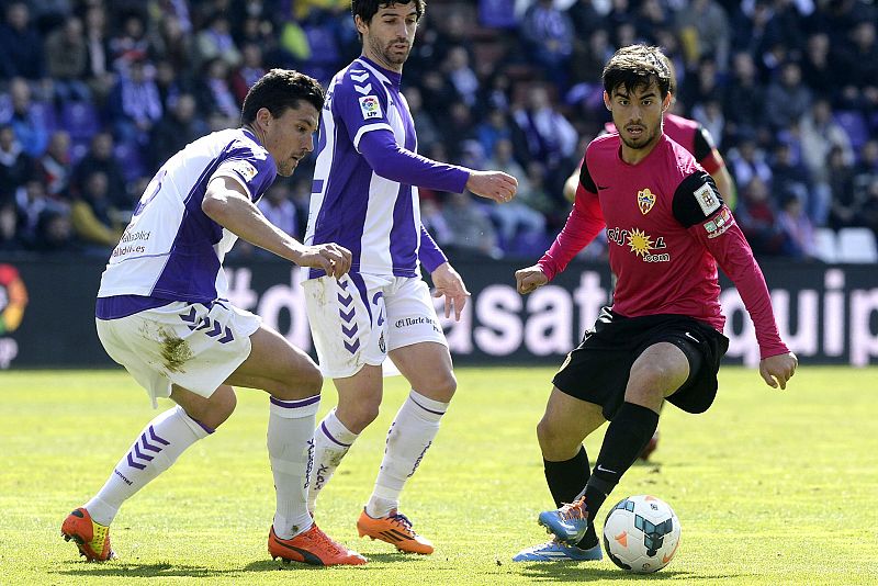 El Valladolid gana su duelo por la permanencia al Almería