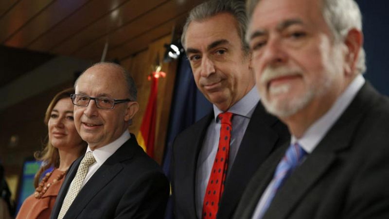 Montoro: "Si no tuviéramos deuda pública, España habría terminado 2013 con superávit primario"