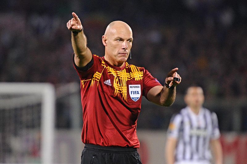 Howard Webb: "Aquel España - Holanda me cambió la vida"