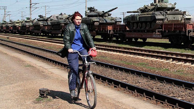 El Parlamento de Ucrania aprueba el desarme de los grupos paramilitares