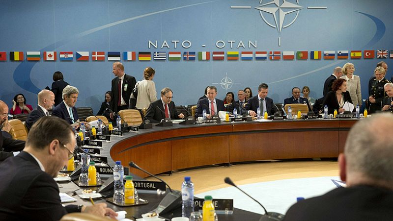 La OTAN suspende toda cooperación con Rusia y niega la retirada de tropas rusas de Ucrania