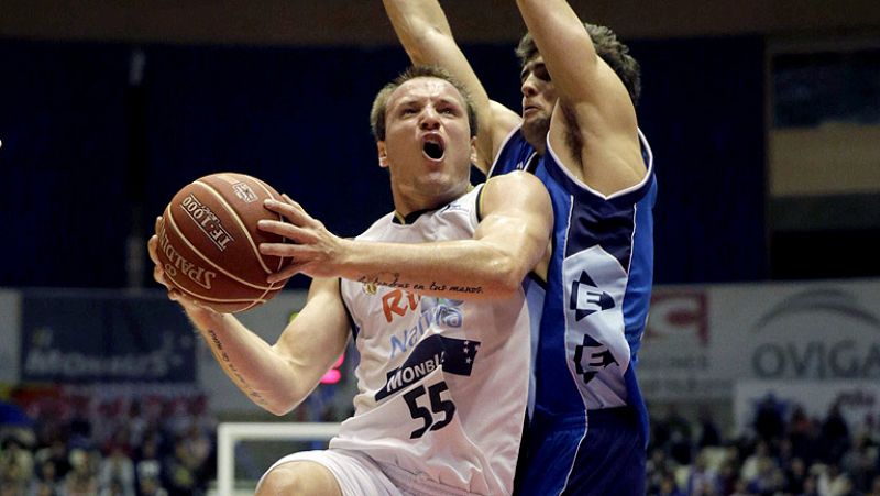 Gipuzkoa Basket se aferra a la esperanza del 'play-off' en Santiago