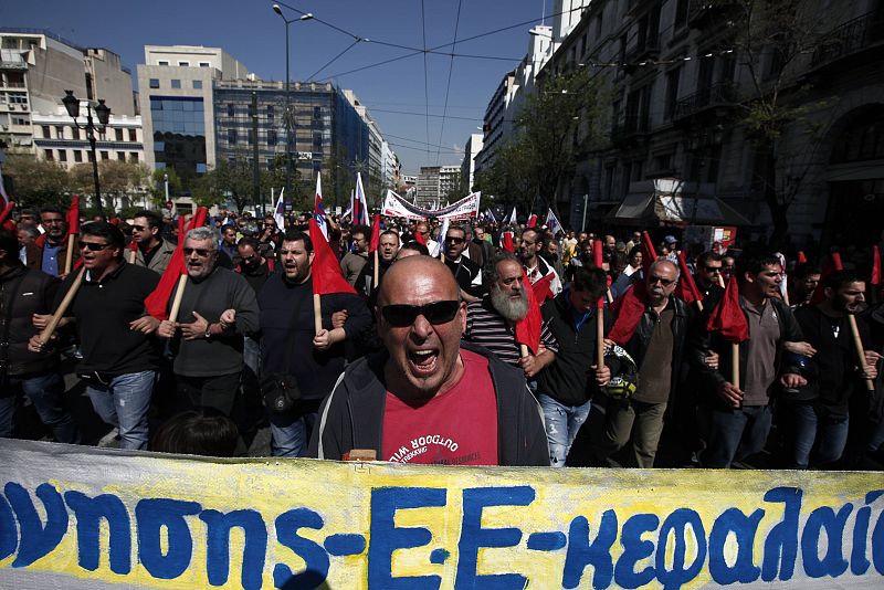 Primera huelga general del año en Grecia contra los recortes exigidos por la troika al país