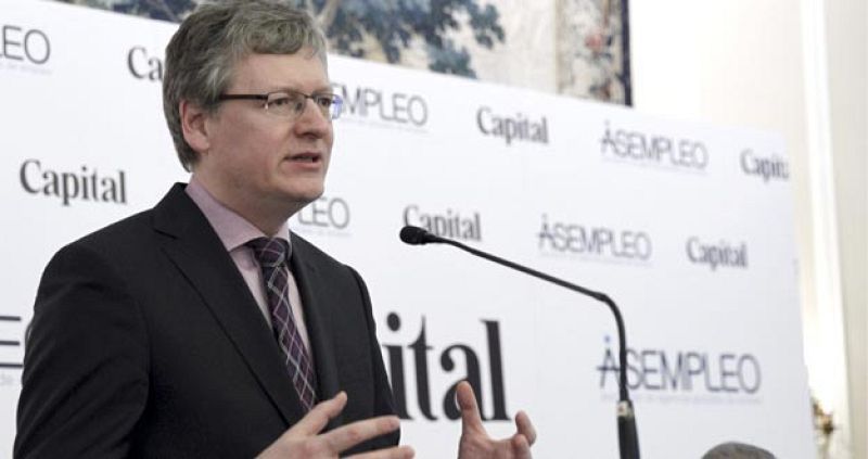 El comisario de Empleo: no se puede esperar a que haya crecimiento, debe crearse empleo "ya"