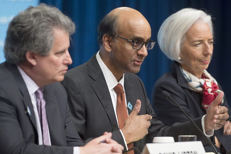 El FMI reitera los riesgos que suponen la renovada volatilidad financiera y la baja inflación