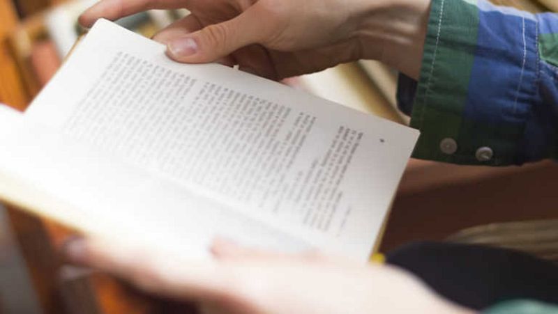 Especial  Día Mundial del Libro : "Pasión por leer 2014"